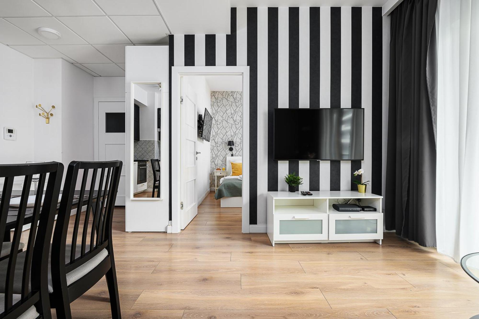 Prymasa Tysiaclecia - P&O Serviced Apartments Varsavia Esterno foto