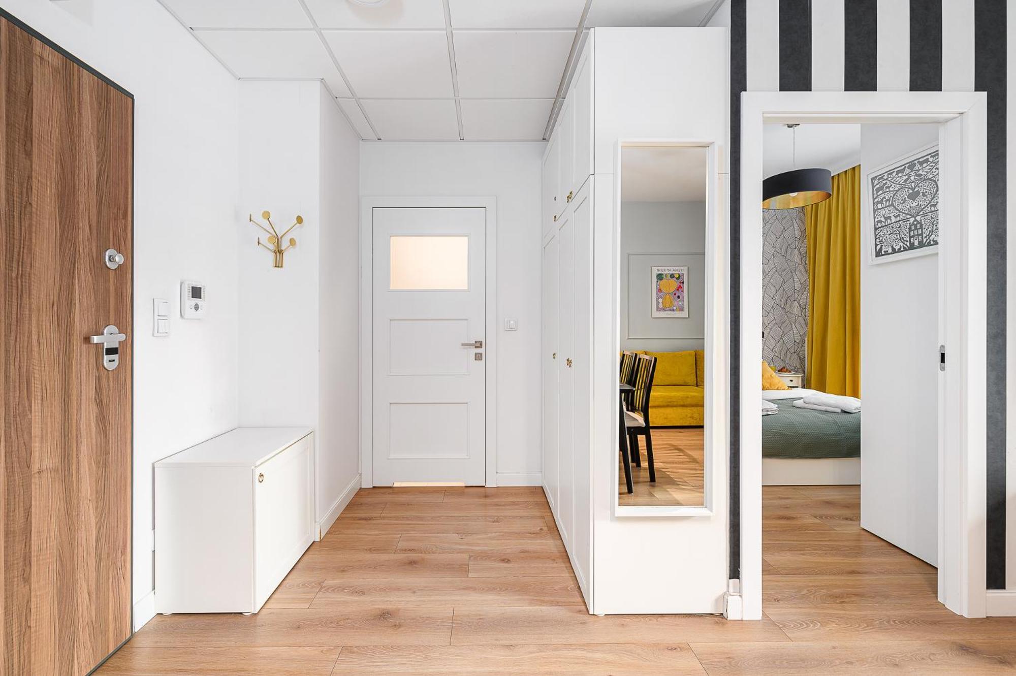 Prymasa Tysiaclecia - P&O Serviced Apartments Varsavia Esterno foto