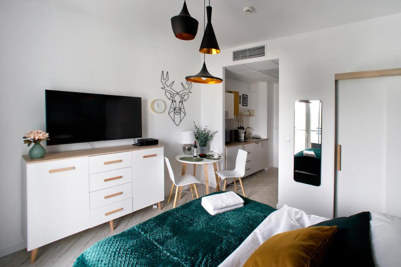 Prymasa Tysiaclecia - P&O Serviced Apartments Varsavia Esterno foto